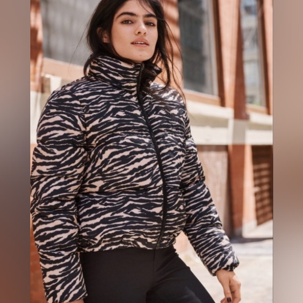 Divided H&M Zebra Print Jacket Size Large